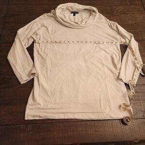 Banana Republic Women's RolledNeck Pullover Quarter Sleeve Top Size M